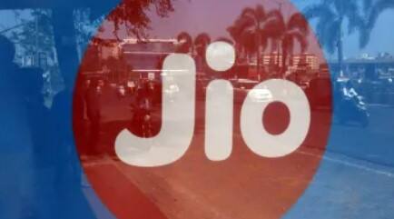 આ પ્લાન્સ સિવાય, Jio તમને ઘણા વધુ રિચાર્જ પ્લાન ઓફર કરે છે. જેમાં હાઇ સ્પીડ અનલિમિટેડ ડેટા અને અનલિમિટેડ વોઇસ કોલિંગ ઉપલબ્ધ છે.