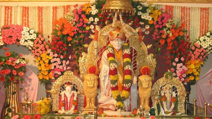 নগদে দান করার পাশাপাশি, ডেবিট কার্ড, ক্রেডিট কার্ড, অনলাইন অনুদান, চেক, ডিমান্ড ড্রাফ্ট এবং মানি অর্ডারেও মন্দিরে মুক্তহস্তে গান করেছেন পুণ্যার্থীরা। প্রসাদ হিসেবে লাড্ডুর প্যাকেট বিক্রি হয়েছে ৯ লক্ষ ৪৭ হাজার ৭৫০।