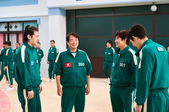 While older Koreans recognize the game, younger generations may not, illustrating the evolving nature of traditional children’s games.