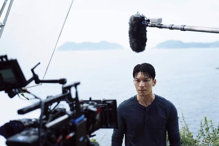 The title Squid Game, combined with striking visuals and artwork, helped attract viewers unfamiliar with Korean dramas.