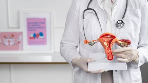 Cervical Cancer Awareness Month 2025: सर्वाइकल कैंसर से बचना है तो इन बातों का खास ख्याल रखें Cervical Cancer Awareness Month 2025: सर्वाइकल कैंसर से बचना है तो इन बातों का खास ख्याल रखें