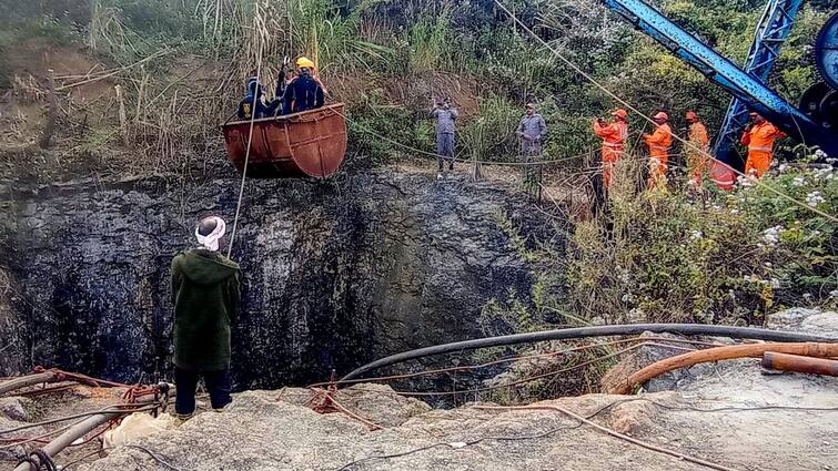 Body of One Worker Recovered From Assam's Inundated Coal Mine, Search On To Find 8 Others