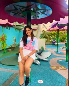 Shweta Tiwari :वयाच्या चाळीशीतही तरुणाईला लाजवेल असं सौंदर्य; पाहा श्वेताचा नवा लूक!