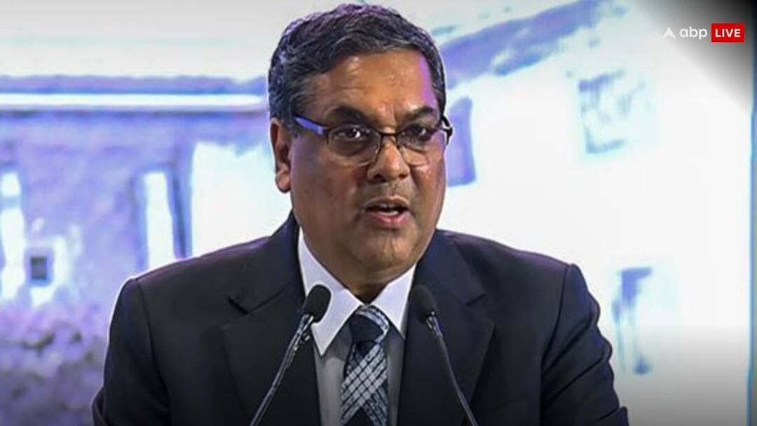 'आप हाईकोर्ट जाइए, ये हम नहीं सुनेंगे', BPSC पेपर लीक मामले में दाखिल याचिका पर सुनवाई से CJI संजीव खन्ना ने क्यों किया इनकार? BPSC Paper Leak Case CJI Sanjiv Khanna refuses to hear plea asks petitioner to approach Patna High Court 'आप हाईकोर्ट जाइए, ये हम नहीं सुनेंगे', BPSC पेपर लीक मामले में दाखिल याचिका पर सुनवाई से CJI संजीव खन्ना ने क्यों किया इनकार?