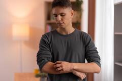 शरीर पर नजर आ रही है सूजन तो हो जाएं सतर्क, इन बीमारियों का बढ़ सकता है खतरा