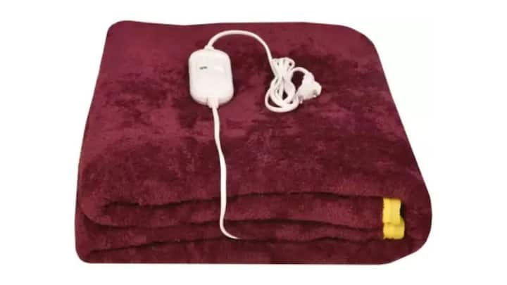 Tissca decor Solid Single Electric Blanket for Heavy Winte- फ्लिपकार्ट पर इस कंबल को 890 रुपये में खरीद सकते हैं.  इस कंबल पर 55% तक की छूट मिल रही है.