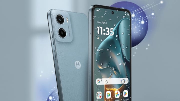 Motorola ने अपने इस फोन को ग्लोबल मार्केट में पिछले साल दिसंबर में ही उतार दिया था.