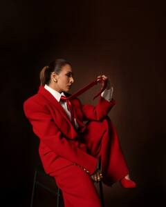 Malaika Arora: अभिनेत्री मलायका अरोराचा बॉसी लूक; पाहा खास फोटो!