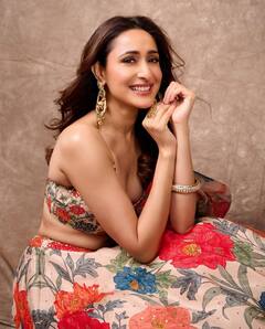 Pragya Jaiswal : కలర్​ఫుల్ లెహంగాలో డాకు మహారాజ్ ప్రమోషన్స్ చేస్తోన్న ప్రగ్యా జైస్వాల్.. సంక్రాంతి పండక్కి ఈ లుక్ ట్రై చేసేయండి