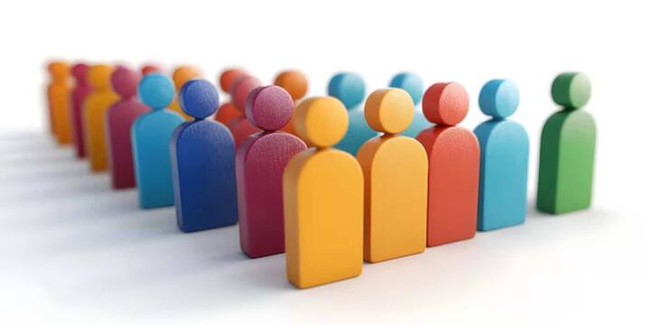 इसके बाद Search by EPIC Number, Search by Details, Search by Mobile जैसे विकल्पों का चयन करें.