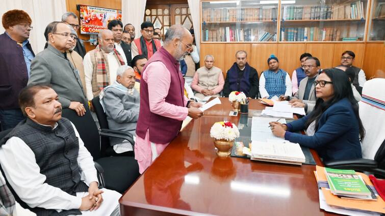 Lalan Prasad MLC Nomination: एमएलसी के लिए JDU से ललन प्रसाद ने किया नामांकन, जानिए CM को लेकर क्या कहा Lalan Prasad from JDU Filed Nomination for MLC Bypoll Bihar Nitish Kumar ANN Lalan Prasad MLC Nomination: एमएलसी के लिए JDU से ललन प्रसाद ने किया नामांकन, जानिए CM को लेकर क्या कहा