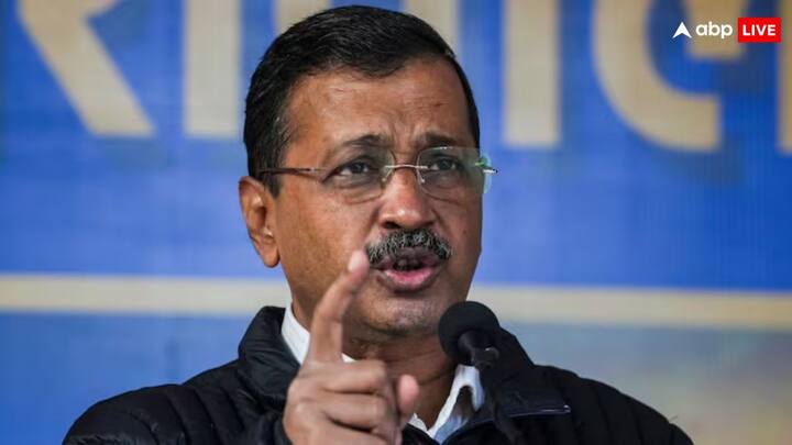 लोकसभा चुनाव में पीएम मोदी का करिश्माई चेहरा और उनकी विकास योजनाएं इन्हें आकर्षित करती हैं, लेकिन विधानसभा चुनाव में अरविंद केजरीवाल का मुफ्त बिजली, पानी और शिक्षा का मॉडल इन्हें ज्यादा प्रभावित करता है. ये दर्शाता है कि वोटर्स की प्राथमिकताएं चुनाव के स्तर और मुद्दों के आधार पर बदलती हैं.