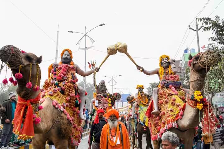 मणिराज पुरी ने 13 साल की उम्र में घर छोड़ दिया था। उन्होंने कहा कि अब उन्होंने सनातन और जीवन कल्याण के लिए सब कुछ त्याग दिया है। उन्होंने बताया कि कड़ाके की ठंड से बचने के लिए नागा साधु अपने शरीर पर श्मशान की भस्म लगाते हैं।