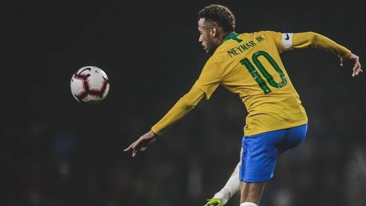 এবার জাতীয় দলের হয়ে তিনি কতদিন খেলবেন, সেই দিনক্ষণ কার্যত জানিয়েই দিলেন ব্রাজিলিয়ান তারকা।