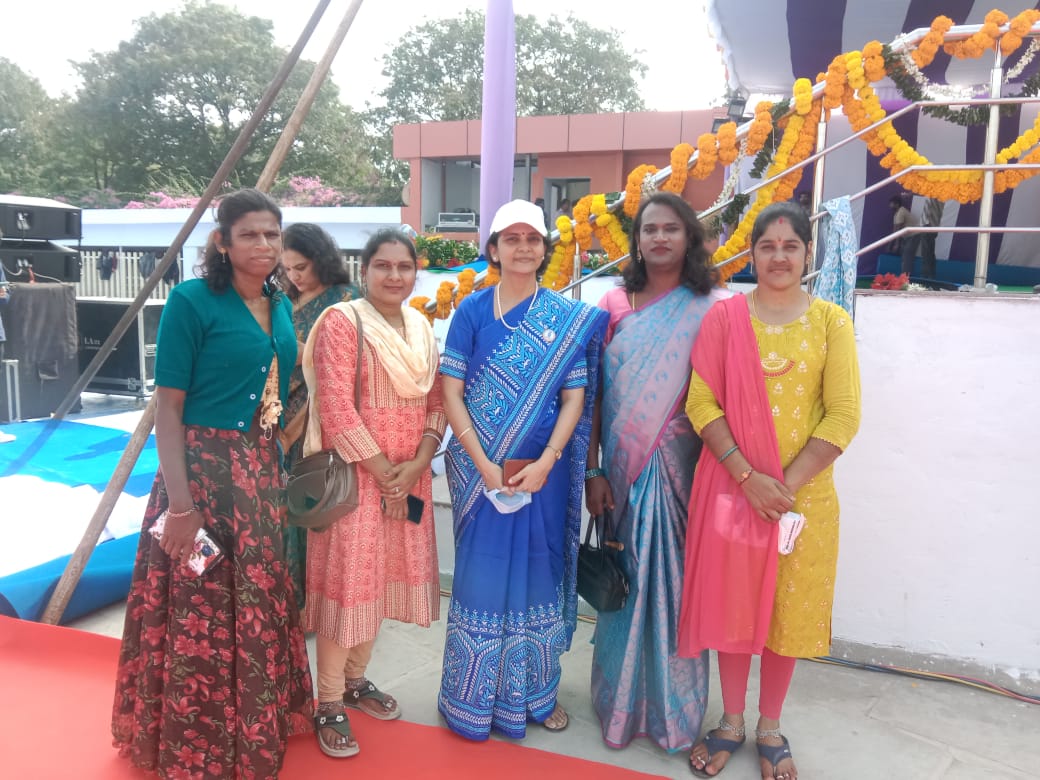 Telangana Transgender Persons  Empowerment: ట్రాన్స్‌జెండర్‌ జీవితాల్లో వెలుగులు- కేంద్ర రాష్ట్ర ప్రభుత్వ నిర్ణయాలతో పెరుగుతున్న గౌరవం