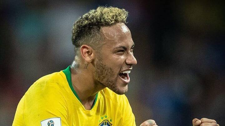 'মেসি ও সুয়ারেজের সঙ্গে আবার খেলতে পারার বিষয়টা দারুণ হবে। ওরা আমার বন্ধু এবং আমরা এখনও একে অপরের সঙ্গে কথাবার্তা বলি। ওই ত্রয়ীকে আবার একসঙ্গে মাঠে দেখাটা তো নিঃসন্দেহে বেশ ভাল বিষয় হবে।' বলেন তারকা ফুটবলার। ছবি- নেমারের ফেসবুক