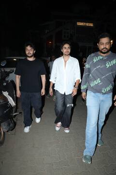 बहन और बेटे के साथ डिनर डेट पर गईं मलाइका अरोड़ा, 51 की उम्र में भी कहर ढाती हैं बॉलीवुड डीवा