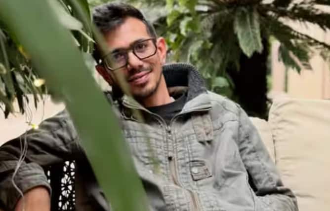 ਯੁਜਵੇਂਦਰ ਚਾਹਲ ਅਤੇ ਧਨਸ਼੍ਰੀ ਵਰਮਾ ਵਿਚਕਾਰ ਤਲਾਕ ਨੂੰ ਲੈ ਕੇ ਕਈ ਰਿਪੋਰਟਾਂ ਸਾਹਮਣੇ ਆਈਆਂ ਹਨ। ਇਸ ਦੌਰਾਨ, ਚਾਹਲ ਨੇ ਪ੍ਰਤੀਕਿਰਿਆ ਦਿੱਤੀ ਹੈ। ਉਨ੍ਹਾਂ ਨੇ ਸੋਸ਼ਲ ਮੀਡੀਆ 'ਤੇ ਇੱਕ ਪੋਸਟ ਸਾਂਝੀ ਕਰਕੇ ਮਹੱਤਵਪੂਰਨ ਜਾਣਕਾਰੀ ਸਾਂਝੀ ਕੀਤੀ ਹੈ।