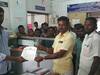 சுடுகாடு அமைக்க இடம் வேண்டும் - குளித்தலையில் திரண்டு வந்த மக்களால் பரபரப்பு