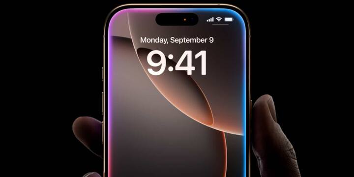 अगर दोनों देशों की कीमतों की तुलना करें तो दुबई में iPhone 16 Pro Max भारत के मुकाबले लगभग 20,000 से 40,000 रुपये तक सस्ता है.