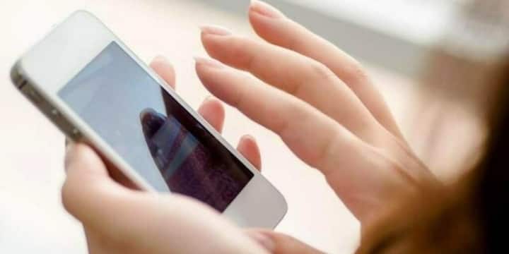 वहीं, भारत में बेहतर डेटा और कॉलिंग सुविधाएं 299-350 रुपये में मिल जाती हैं. भारत में जियो जैसी कंपनियों ने डेटा क्रांति लाकर सेवाओं को किफायती बनाया है. वहीं, पाकिस्तान में मोबाइल सेवाओं की कीमतें थोड़ी अधिक हैं, खासकर डेटा पैकेज महंगे हैं.