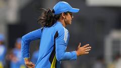 Smriti Mandhana Record: মিতালির রেকর্ড ভেঙে চুরমার, প্রথম ভারতীয় ক্রিকেটার হিসাবে এই কীর্তি গড়লেন স্মৃতি