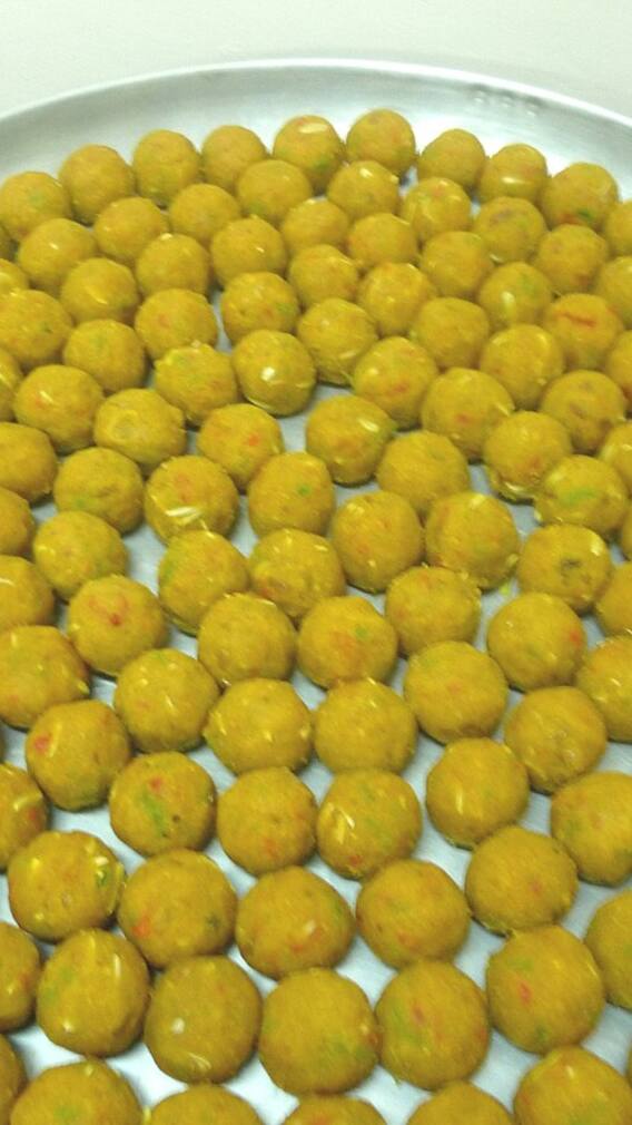 यूपी के इस गांव के मेले में मिलते हैं खास लड्डू, जिनका स्वाद लेने पाकिस्तान से भी आते हैं लोग