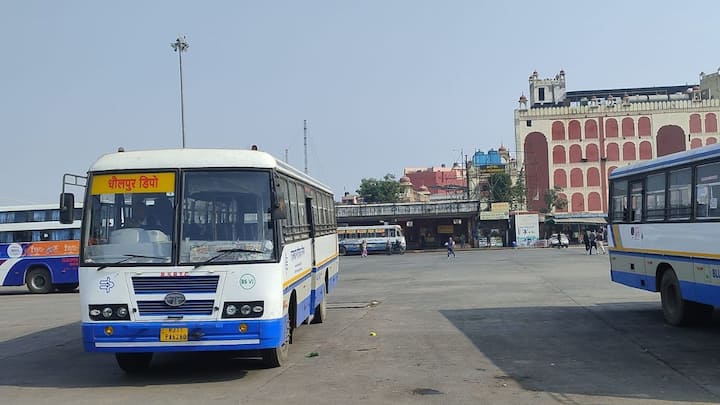 राजस्थान कर्मचारी चयन बोर्ड की तरफ से परिचालक के बंपर पदों पर भर्ती निकाली गई है. जिसके लिए जल्द ही आवेदन प्रोसेस प्रारम्भ हो जाएगी.