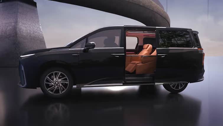 MG M9 To Be Most Luxurious Electric MPV Debut At Bharat Mobility Global Expo auto news MG M9 Electric MPV: எந்த மின்சார எம்பிவியிலும் இல்லாத சொகுசு அம்சங்கள் - MG M9 காரின் முழு விவரங்கள், அம்சங்கள்