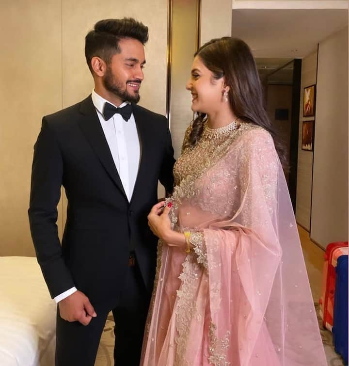 Actually Manish Pandey and his wife Ashrita Shetty have unfollowed each other on Instagram. Let us tell you that Ashrita is an actress by profession.