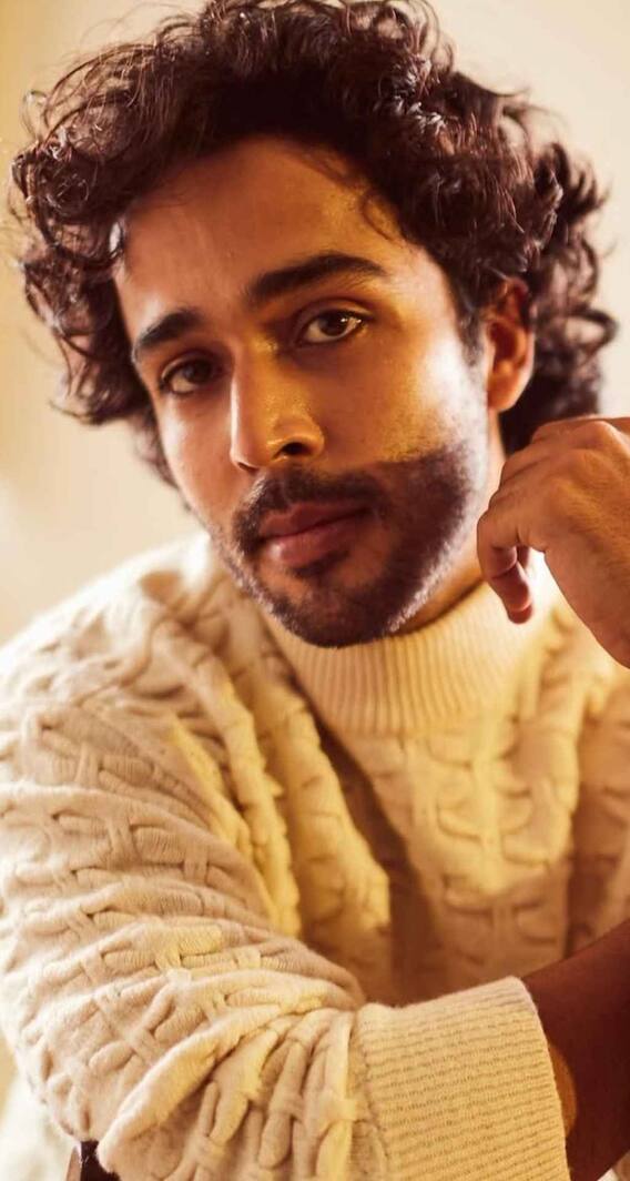 कौन हैं शशि कपूर के पोते? 'ब्लैक वॉरंट' में पसंद किए जा रहे