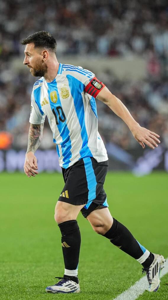 বিবাহবর্হিভূত সম্পর্কে জড়িয়েছেন লিওনেল মেসি?