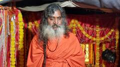'Chaiwale Baba' — Sage Who Has Been Silent For 41 Yrs And Prepares Students For Govt Exams — Is At Maha Kumbh