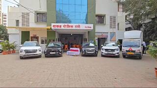 महागड्या चार चाकी कार चोरणाऱ्या आंतरराष्ट्रीय टोळीला ठोकल्या बेड्या; लाखोंचा मुद्देमाल जप्त, पिंपरी चिंचवड येथील घटना