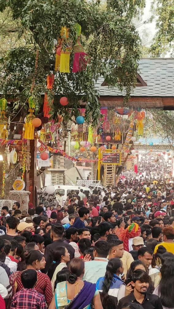 सूरजकुंड मेला 2025: पर्यटकों के लिए इस बार होगी नई सुविधाओं की सौगात