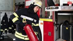 किस चीज से बनते हैं फायर फाइटर्स के कपड़े और जूते, इनमें क्यों नहीं लगती आग?