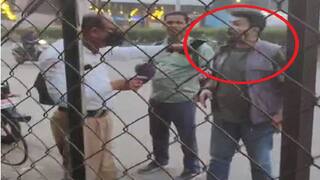 पुण्यात पोलिसच असुरक्षीत! नशेखोर युवकानं भररस्त्यात पोलिसाला केली मारहाण 