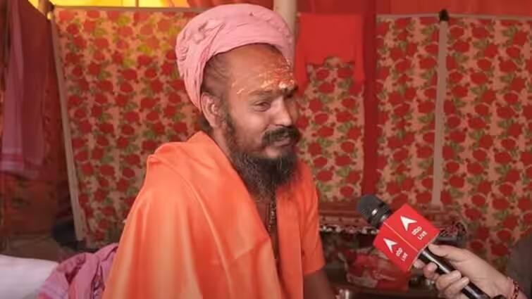 Maha Kumbh 2025: મહાકુંભ શરૂ થતાં પહેલા આ મહંત સામે એક્શન, 13 વર્ષની બાળકી આપી હતી દિક્ષા Action taken against this Mahant before the Mahakumbh for give diksha thirteen year old girl Maha Kumbh 2025: મહાકુંભ શરૂ થતાં પહેલા આ મહંત સામે એક્શન, 13 વર્ષની બાળકી આપી હતી દિક્ષા
