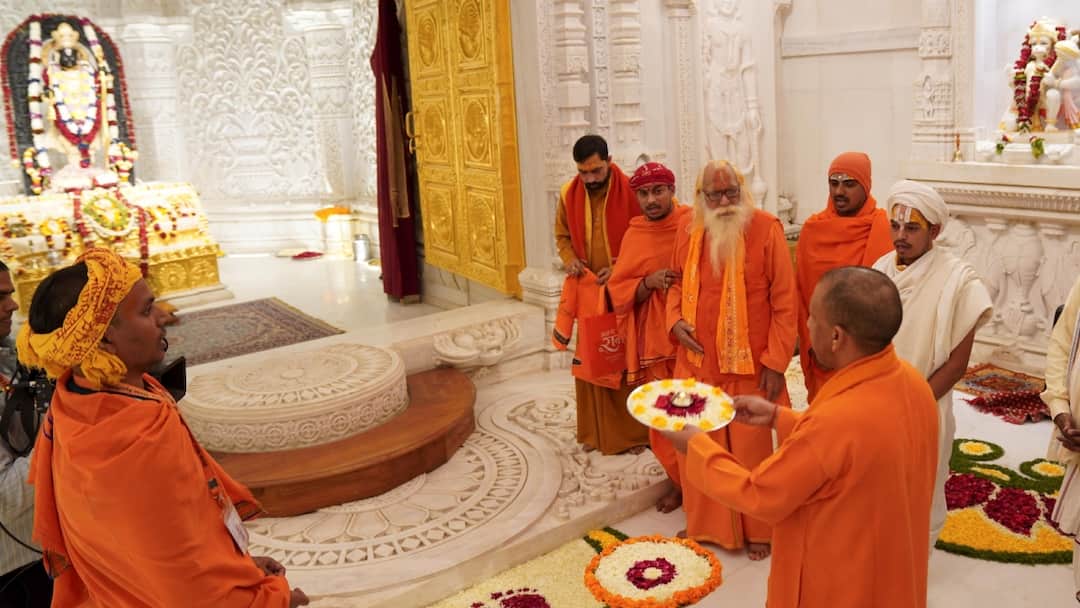 'हम चाकर रघुवीर के', रामलला की प्राण प्रतिष्ठा की पहली वर्षगांठ पर CM योगी ने शेयर की खास तस्वीर Ayodhya ramlala pran pratishtha first anniversary cm yogi Adityanath gives best wishes Share Picture 'हम चाकर रघुवीर के', रामलला की प्राण प्रतिष्ठा की पहली वर्षगांठ पर CM योगी ने शेयर की खास तस्वीर