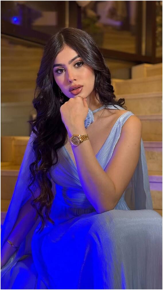 आजकल सुर्खियों में हैं रीवा अरोड़ा, जानें कितने करोड़ की मालकिन बन चुकी हैं