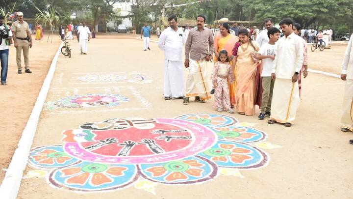 Pongal 2025: களைக்கட்டிய  சமத்துவ பொங்கல் விழா...  குடும்பத்துடன் கொண்டாடிய காவலர்கள்
