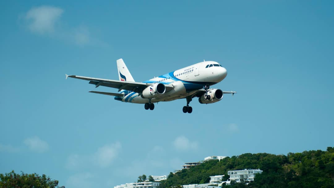 Dehradun to Prayagraj Flight Services begins For Maha Kumbh 2025 Devotees Check Fare ann महाकुंभ: श्रद्धालुओं के लिए राहत, देहरादून-प्रयागराज के बीच आज से हवाई सेवा शुरू, जानें- किराया?