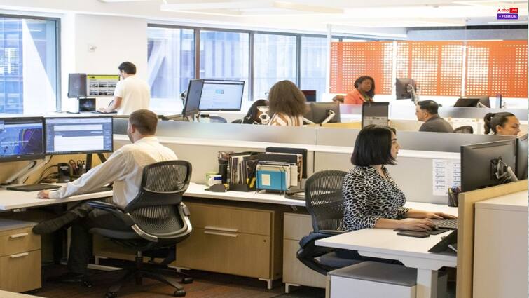 These jobs will be eliminated by 2030 due to artificial intelligence, will machines replace humans આર્ટિફિશિયલ ઇંટેલિજેન્સના કારણે 2030 સુધીમાં ખતમ થઇ જશે આ નોકરીઓ, શું મશીન લેશે મનુષ્યનું સ્થાન?