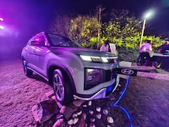 Hyundai Creta Electric की पहली तस्वीर आई सामने, लुक और फीचर्स के बारे में जानें पूरी डिटेल्स