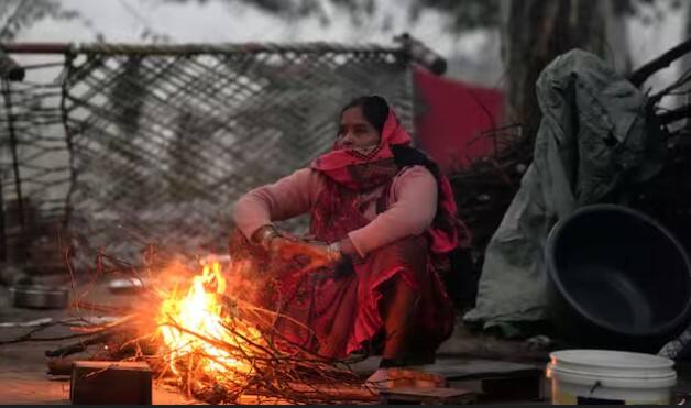 ਮੌਸਮ ਵਿਭਾਗ ਅਨੁਸਾਰ ਵੈਸਟਰਨ ਡਿਸਟਰਬੈਂਸ ਅਤੇ ਪੂਰਬੀ ਹਵਾਵਾਂ ਕਾਰਨ ਮੌਸਮ ਵਿੱਚ ਬਦਲਾਅ ਆਇਆ ਹੈ। ਵੈਸਟਰਨ ਡਿਸਟਰਬੈਂਸ 14 ਜਨਵਰੀ ਦੀ ਰਾਤ ਤੋਂ ਸਰਗਰਮ ਹੋ ਜਾਵੇਗੀ।