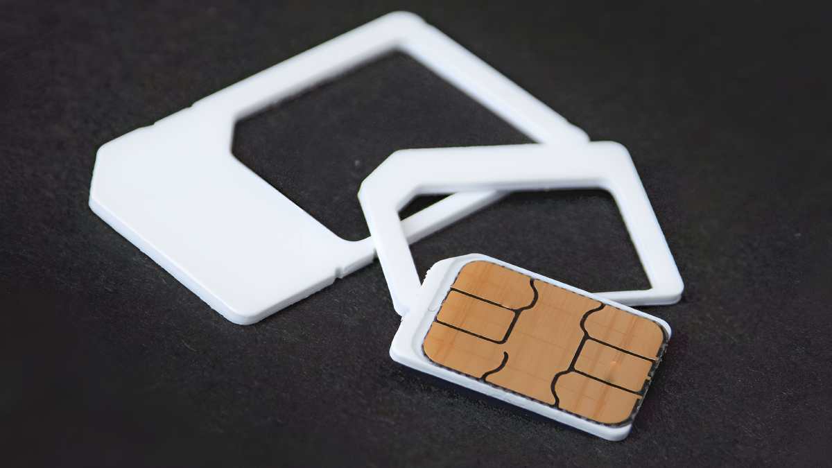 SIM Card Facts: సిమ్ కార్డు సైడ్‌లో ఎందుకు కట్ అయి ఉంటుందో తెలుసా?