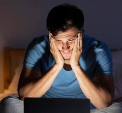 ਰਾਤ ਨੂੰ ਨੀਂਦ ਨਾ ਆਉਣ ਦੀ ਸਮੱਸਿਆ ਤੋਂ ਪ੍ਰੇਸ਼ਾਨ ਹੋ...ਤਾਂ ਇਨ੍ਹਾਂ ਚੀਜ਼ਾਂ ਨੂੰ ਡਾਈਟ 'ਚ ਕਰੋ ਸ਼ਾਮਿਲ, ਮਿਲੇਗਾ ਫਾਇਦਾ