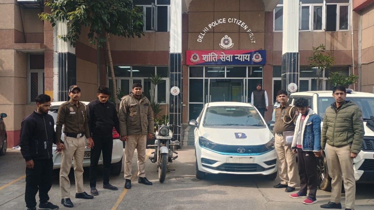 Delhi News: द्वारका में टैक्सी लूट कर फरार हुआ था लूटेरा, दिल्ली पुलिस ने पीछा कर महज डेढ़ घंटे में दबोचा