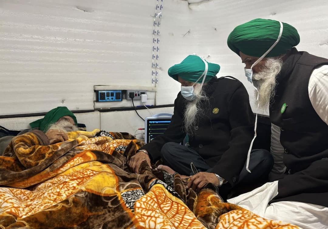 The Khounri border has turned into an impenetrable fortress the caravans of farmers have started increasing Farmer Protest: ਅਭੇਦ ਕਿਲ੍ਹੇ ਵਿੱਚ ਤਬਦੀਲ ਹੋਇਆ ਖੌਨਰੀ ਬਾਰਡਰ, ਕਿਸਾਨਾਂ ਦੇ ਵਧਣ ਲੱਗੇ ਕਾਫ਼ਲੇ, ਡੱਲੇਵਾਲ ਦੀ ਹਾਲਤ ਨਾਜ਼ੁਕ, ਸਰਕਾਰ ਦੀ ਵਧੀ ਟੈਂਸ਼ਨ !