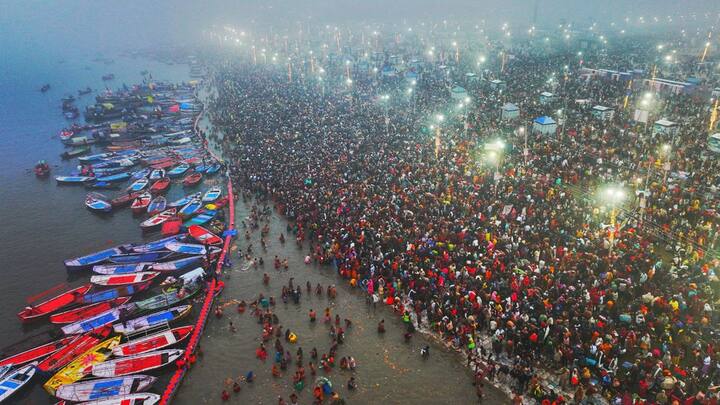 மகா கும்பமேளாவால் ரூ.2 லட்சம் கோடி அளவிற்கு மாநிலத்தில் வர்த்தகம் நடைபெறும் என உத்தரபிரதேச முதலமைச்சர் யோகி ஆதித்யநாத் நம்பிக்கை தெரிவித்துள்ளார்.